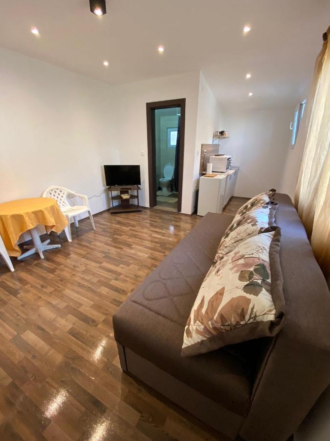 Apartmani Lala 2 Чань Экстерьер фото